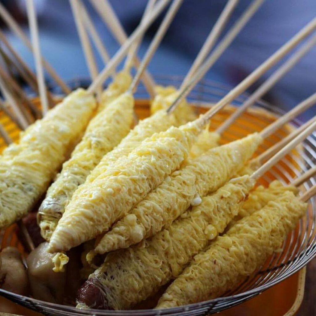 Kuliner jalanan-telur gulung