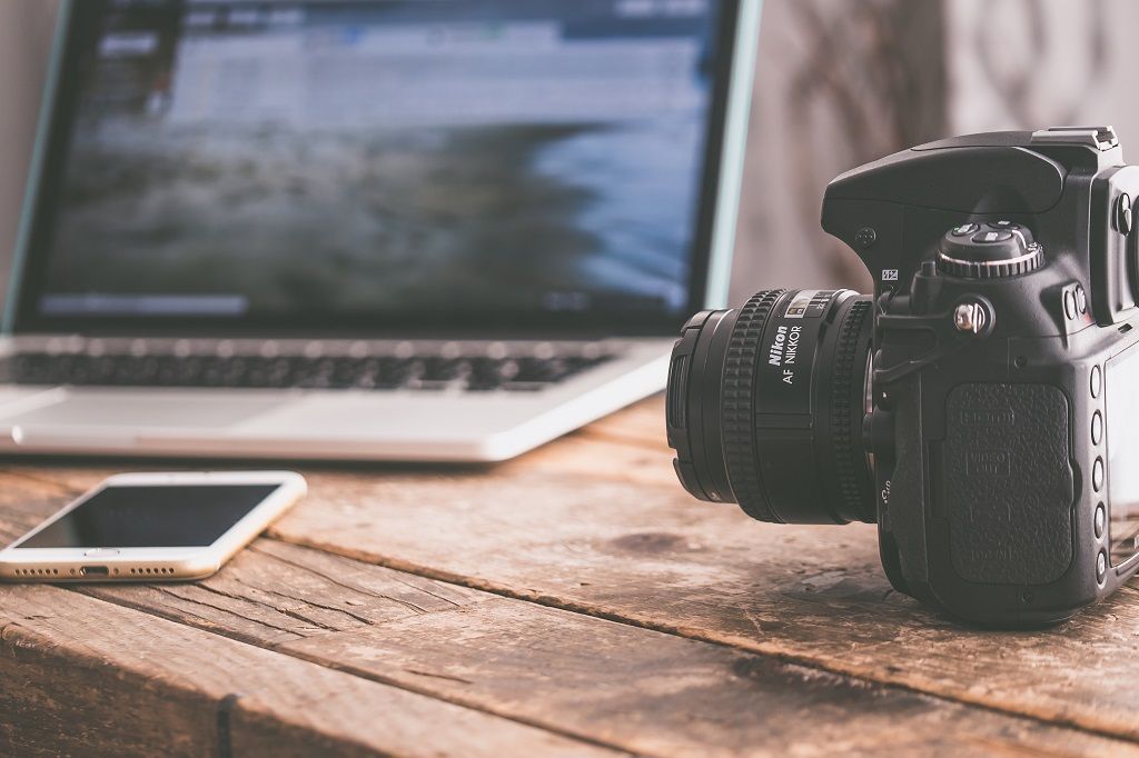 menjual foto di internet