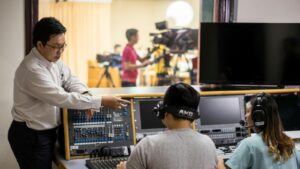 peluang usaha editing video