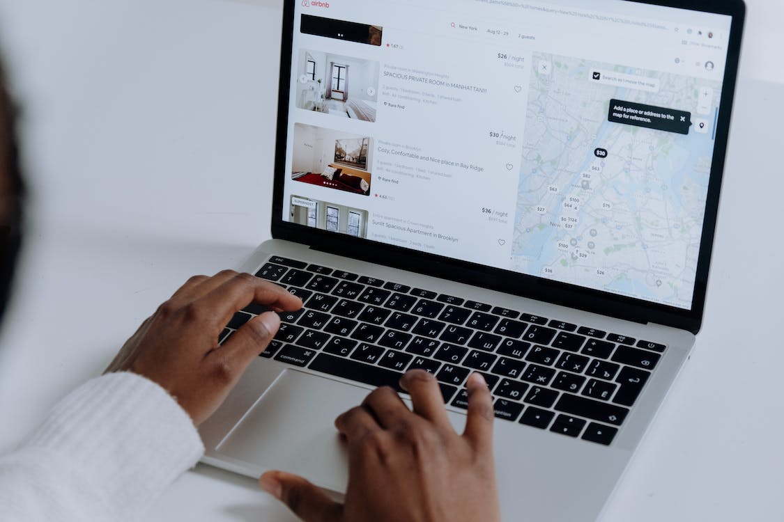 buat website perusahaan